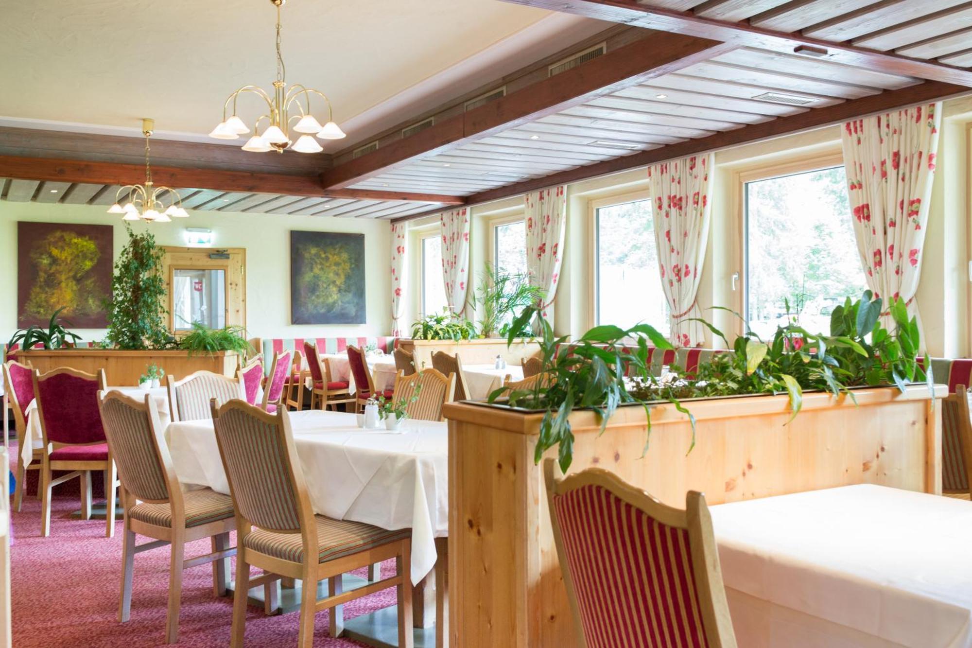 Familienhotel Lengauer Hof Saalbach-Hinterglemm Exterior photo