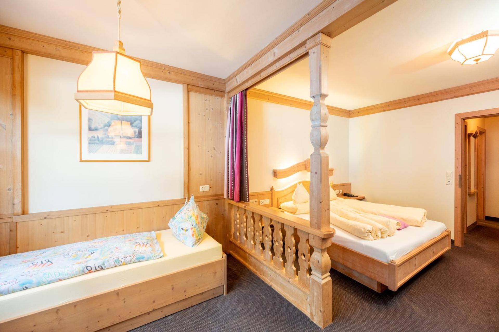 Familienhotel Lengauer Hof Saalbach-Hinterglemm Exterior photo